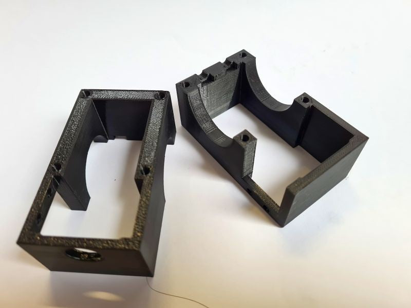 Halter für Motorrohr der 3000er Traktor Serie