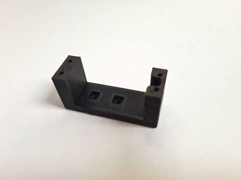 Servo Halter für das 3000er Traktor Chassis